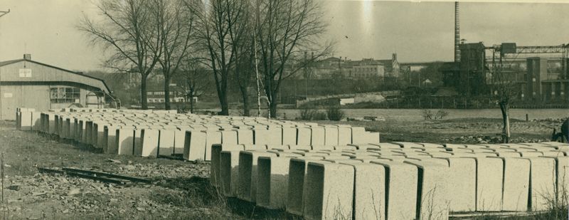 Datei:Werksgelände 1948 Kunststein.jpg