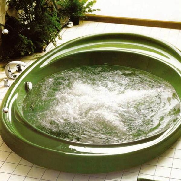 Datei:Hoesch Sanicryl-erste Acryl-Badewanne in Deutschland.jpg