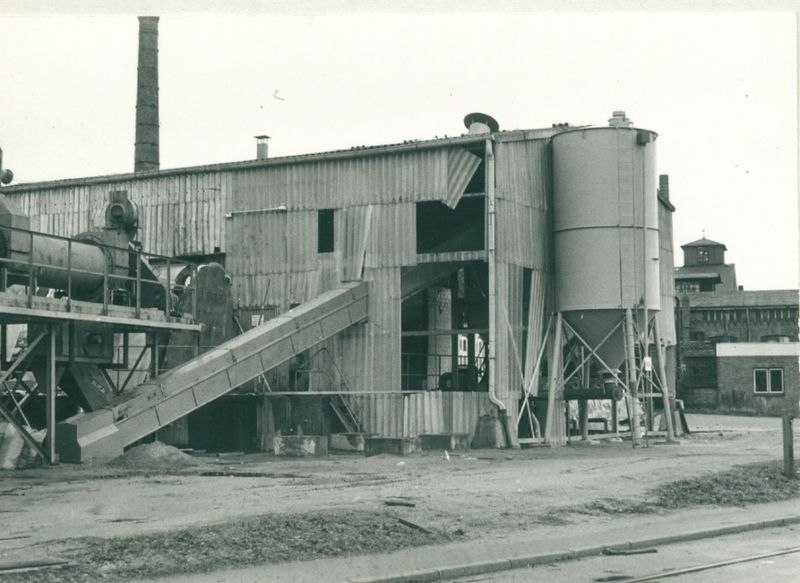 Datei:Werkshalle1 Explosionsunglück 1973.jpg
