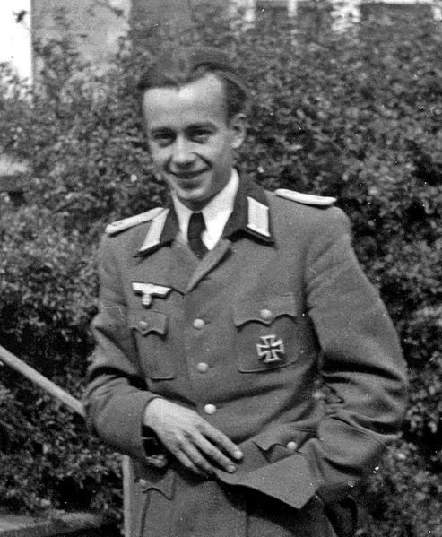 Datei:Leutnant Severin Ahlmann KA 5 10a .jpg